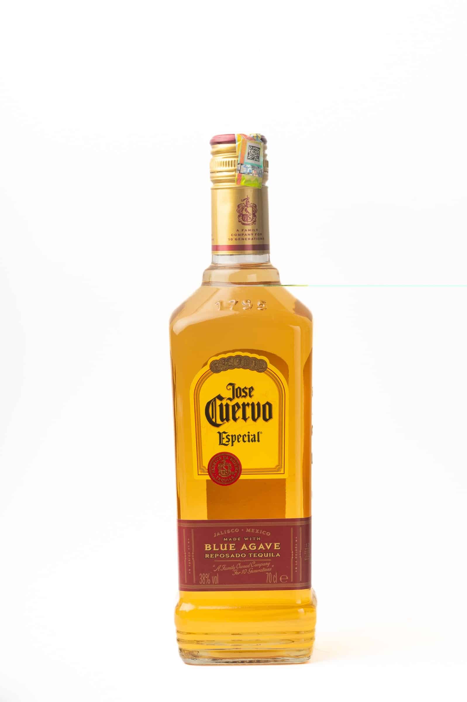 JOSE CUERVO TEQUILA GOLD 70CL - SUPER DEAL