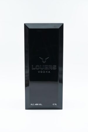 LOUERS VODKA LTR + WOODEN BOX
